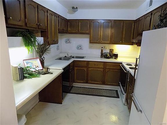 5th image of 10091 Sakura Dr APT C