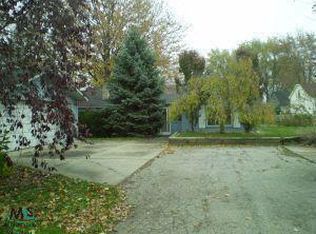 45740 Edgewater St, New Baltimore, MI 48047