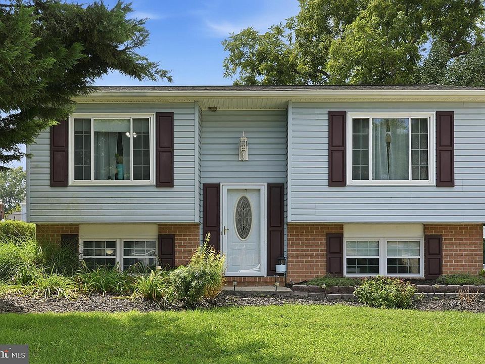 1st image of 1310 Vanderbilt Rd