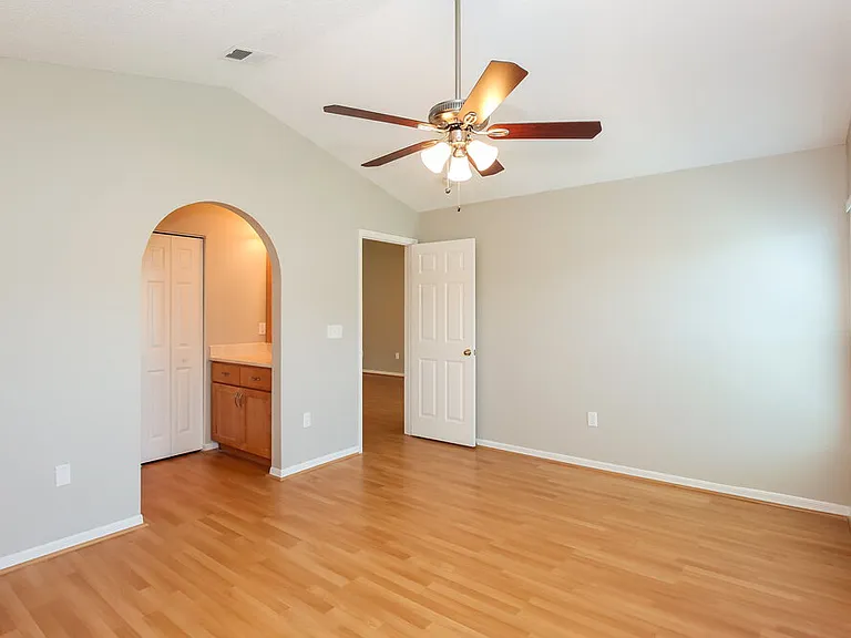2047 Sarah Louise Dr — Photo 7