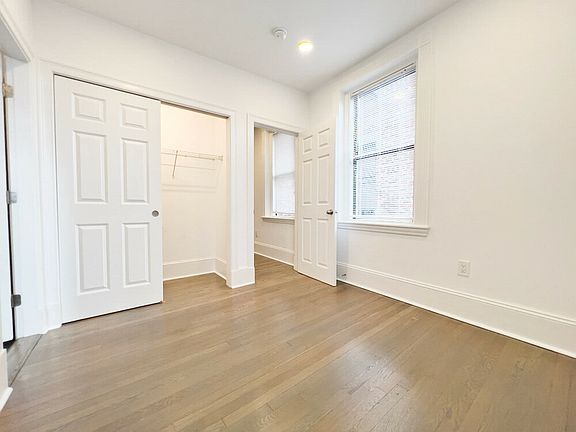 4th image of 7 Myrtle St #12