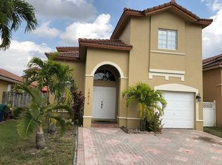 19519 NW 79th Ct, Hialeah, FL 33015