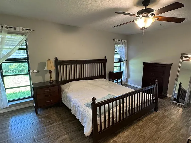 2736 Carnation Ct — Photo 13