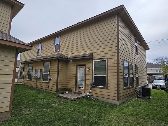 3rd image of 2513 S 2nd St APT 8A
