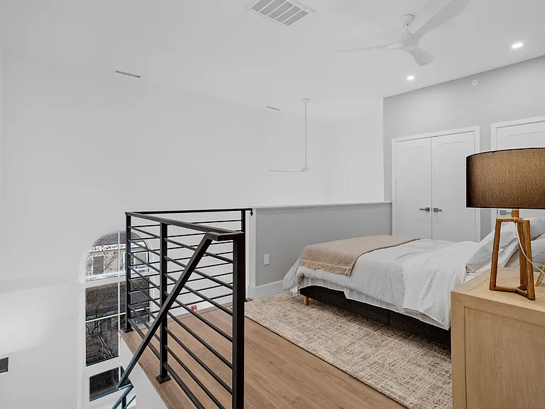 The Roe at Manayunk Apartments and Townhomes — Photo 77