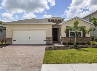 572 SPRING HILL LAKE LOOP, CAPE CORAL, FL 33993