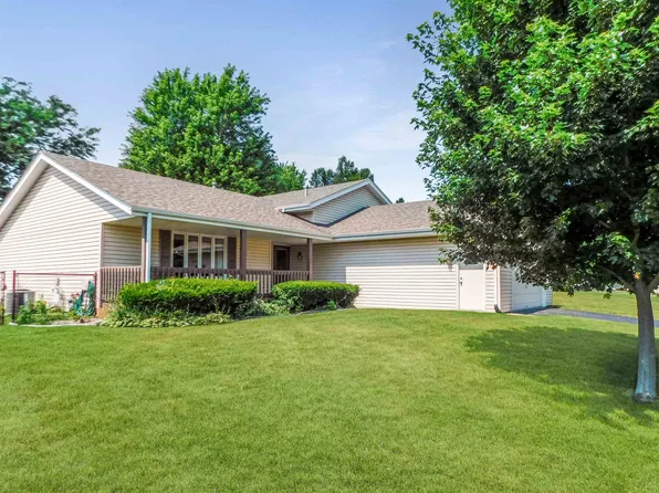 6059 Durrington Dr, Loves Park, IL 61111