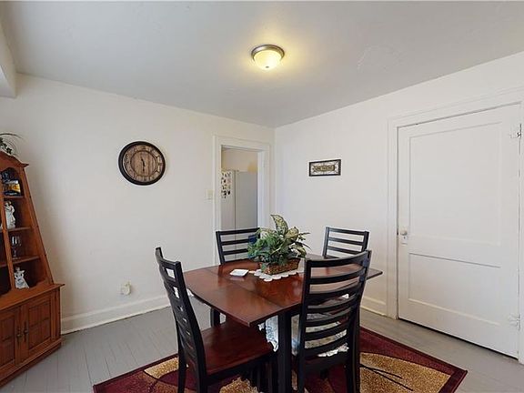 3rd image of 913-915 N Drexel Ave