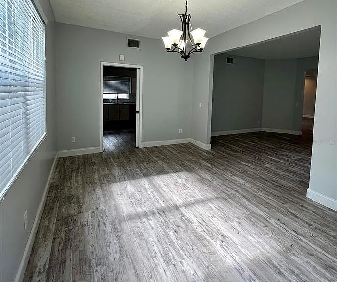 9318 Heritage Oak Ct — Photo 15