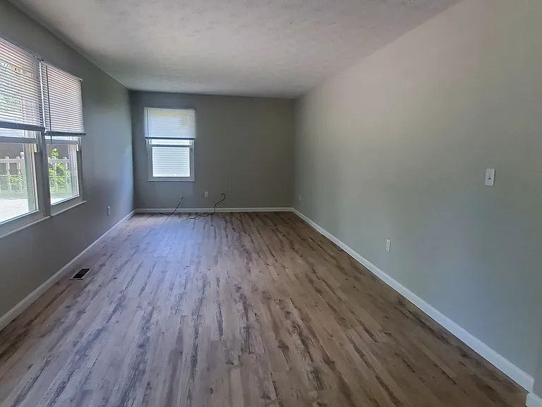 6518 Burkwood Dr — Photo 7