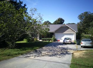 564 Newtown Rd NE, Calhoun, GA 30701