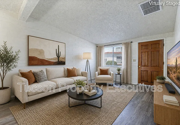 4246 E Pima St #D — Photo 1