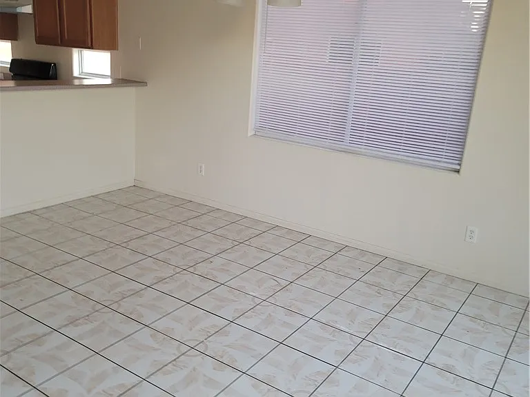 731 Emerald Idol Pl — Photo 18