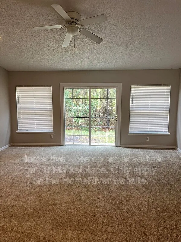 4 bed, 2.0 bath, 2062 sqft, $2,195 — Photo 3