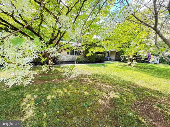 46 Sunset View Dr, Glen Mills, PA 19342