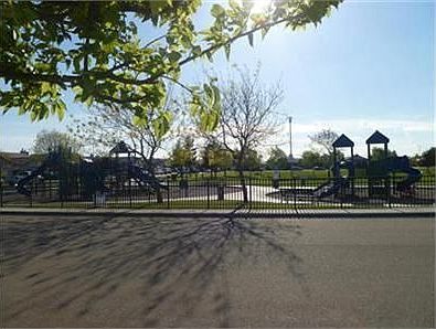 3rd image of 220 McGinnis Ave