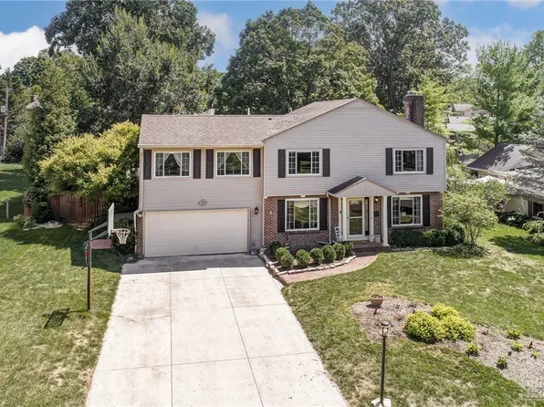 3224 Lenox Dr, Dayton, OH 45429