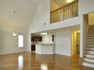 11 Pine Ln, Springfield, NJ 07081