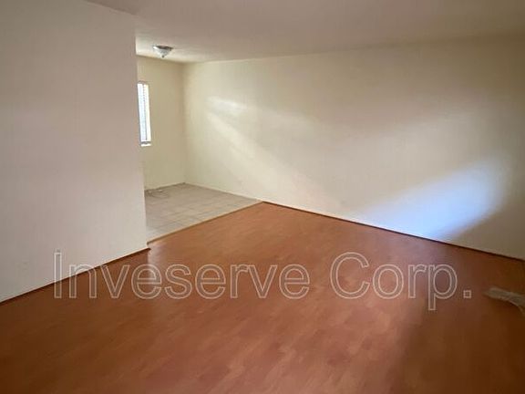 5th image of 4053 Marathon St #6
