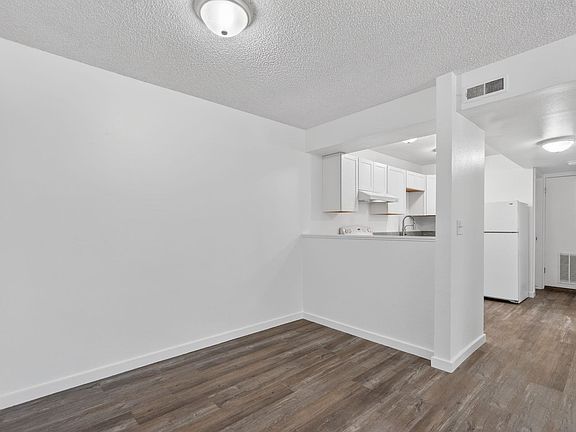 5th image of 1522 Bench Rd APT D02