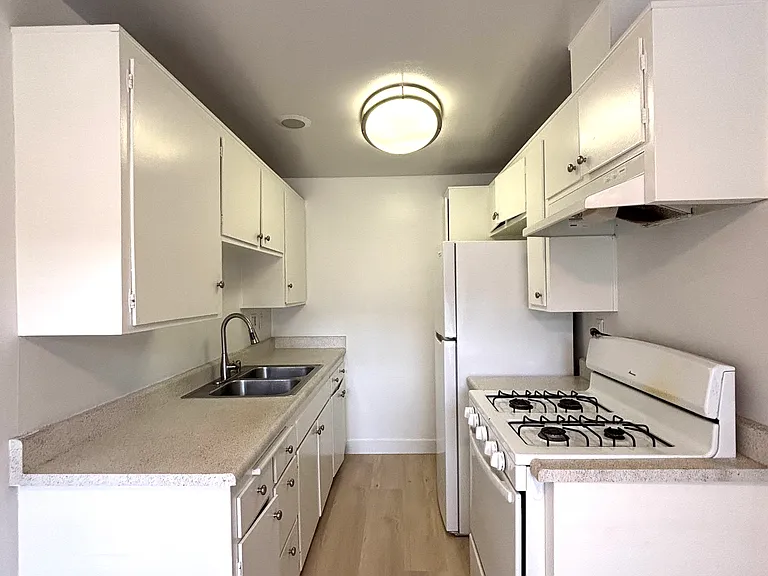 1808 Spreckels Ln #7 — Photo 4