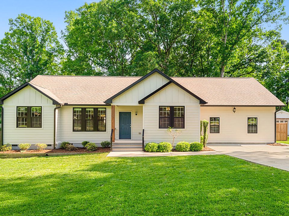 1st image of 1926 Edgerton Dr