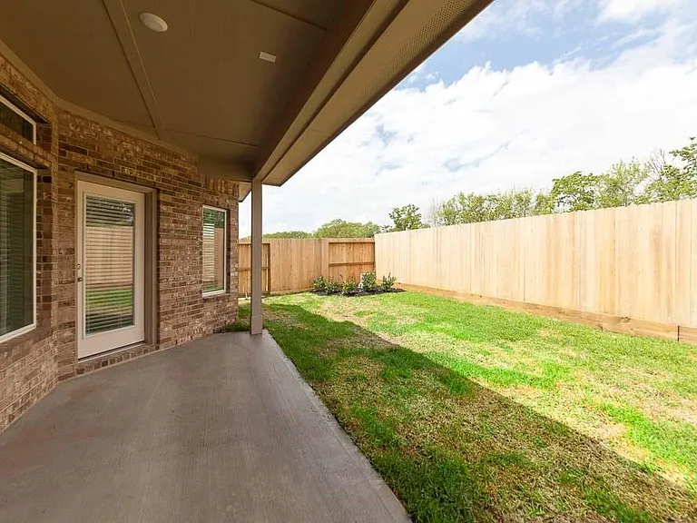 22138 Grand Mist Dr — Photo 40
