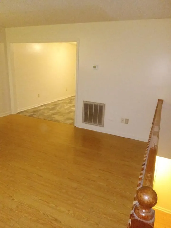 313 Lee Dr - A — Photo 3
