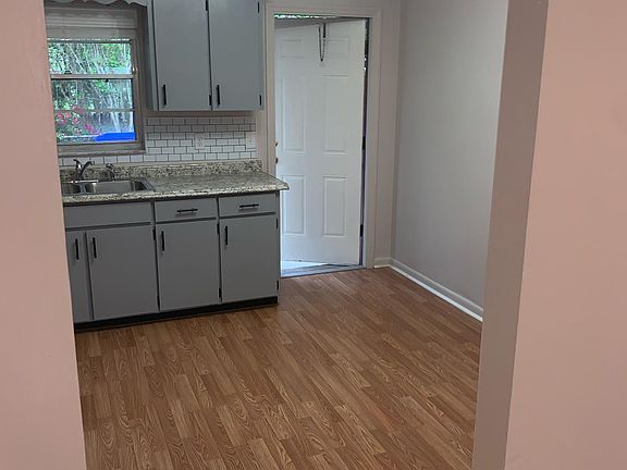 4th image of 1009 Mabbette St APT C