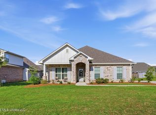 137 Sweetbriar Cir, Canton, MS 39046