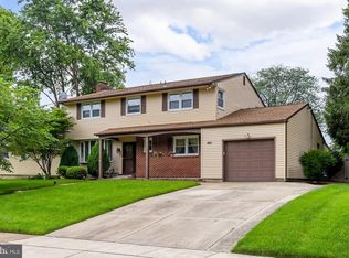 421 Narragansett Dr, Cherry Hill, NJ 08002