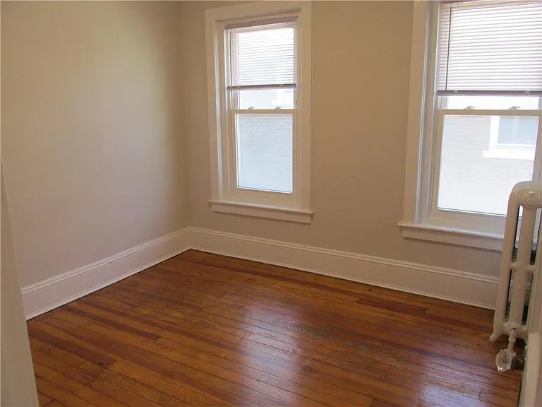 1136 N New St — Photo 14