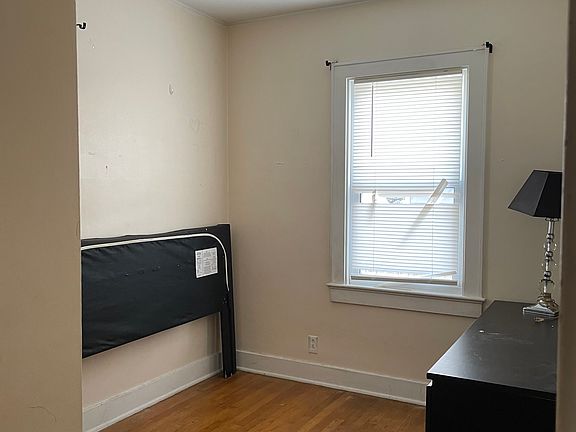 2nd image of 5179 N Riverview Dr