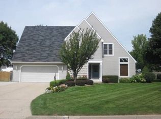 6668 Scenic Dr S, Saginaw, MI 48603