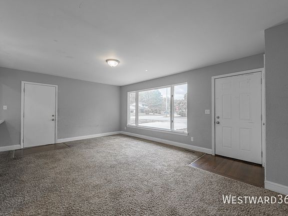 3rd image of 2221 Belmont Ave #Sfh