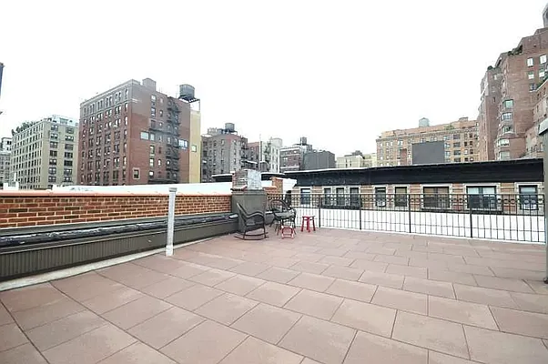 Rented by Compass | media 17