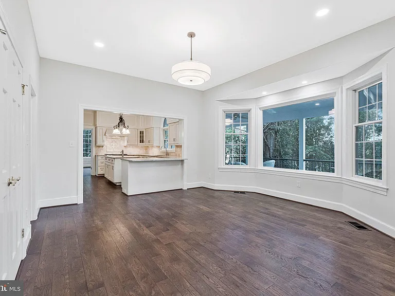 10034 Scenic View Ter — Photo 14