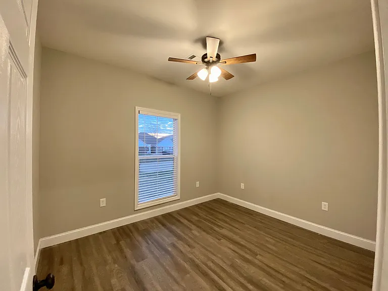 2930 Old Belden Cir — Photo 10
