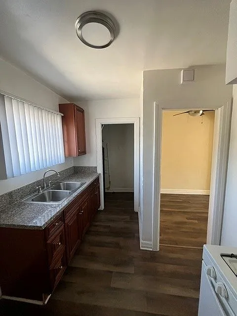 1201 S. Mullen Ave. — Photo 3