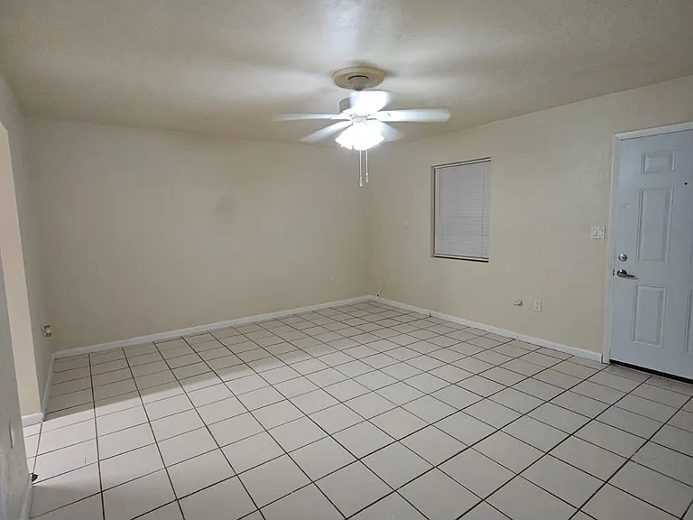 21299 Coulton Ave #21303 — Photo 5