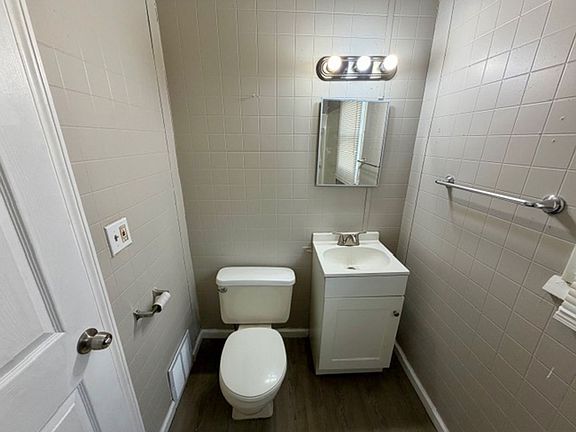 5th image of 97 Fairgrove St APT 3