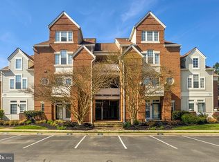 6984 Ellingham Cir Suite 64, Alexandria, VA