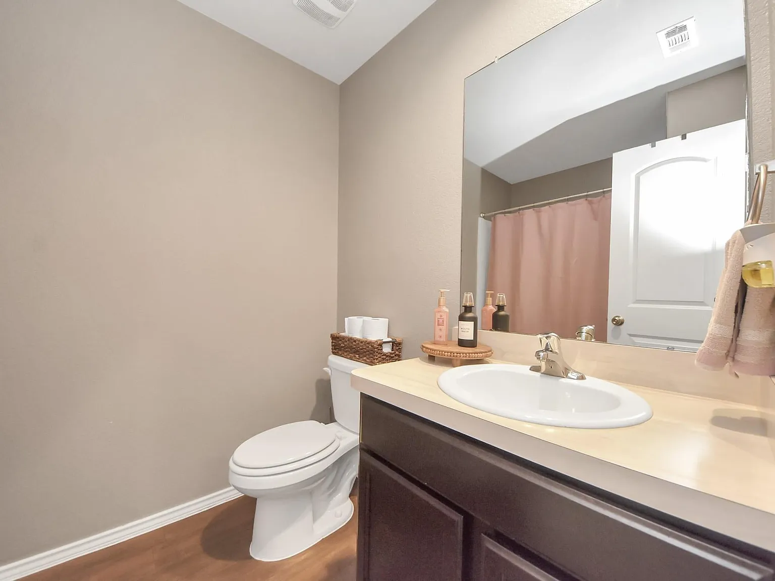 3 bed, 1522 sqft, $2,100 — Photo 3