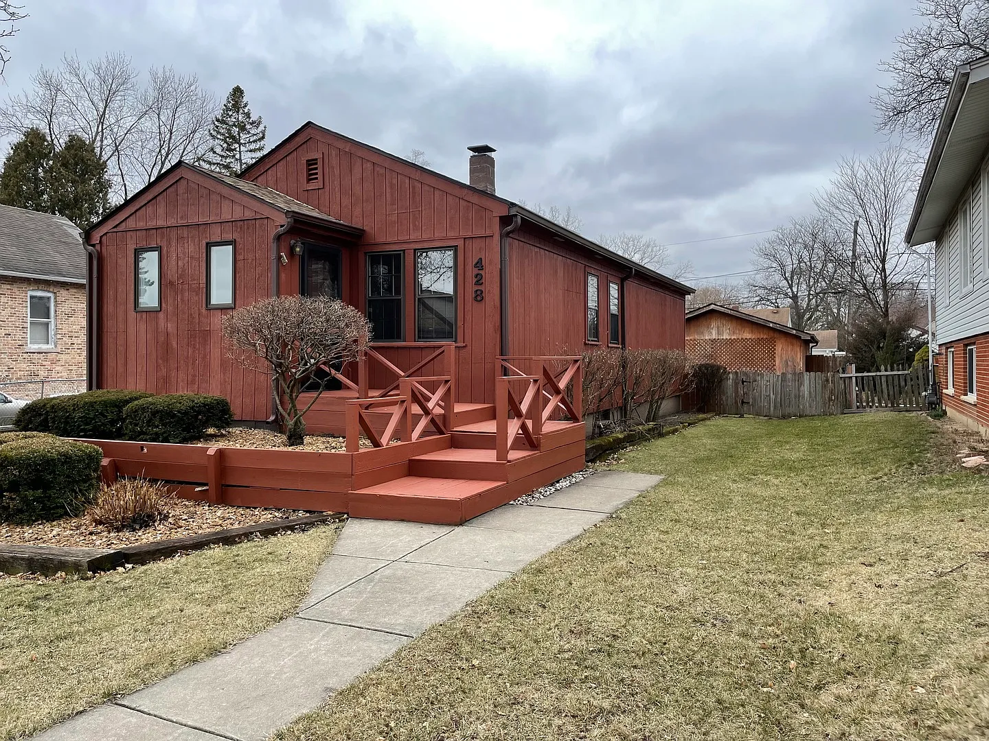 428 S Walnut St photo 1