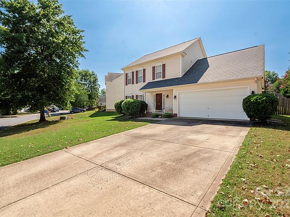 2nd image of 135 Easy St