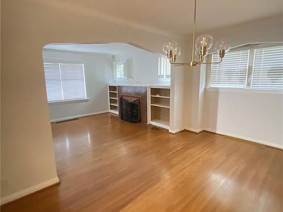 3rd image of 4518 N Lockwood Ave