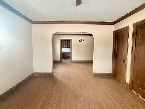2nd image of 1609 17th Ave APT 2E
