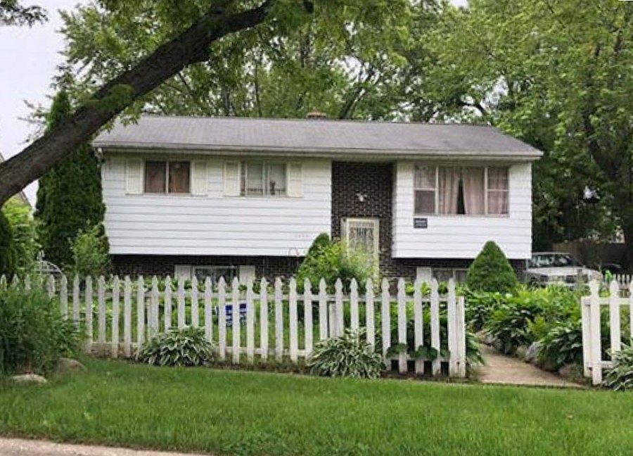1st image of 2436 Kennedy Dr
