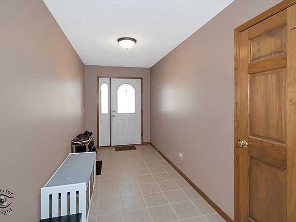 4th image of 360 Highpoint Cir S
