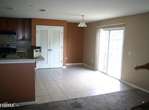 5th image of 7503R Hawks Cliff Dr W
